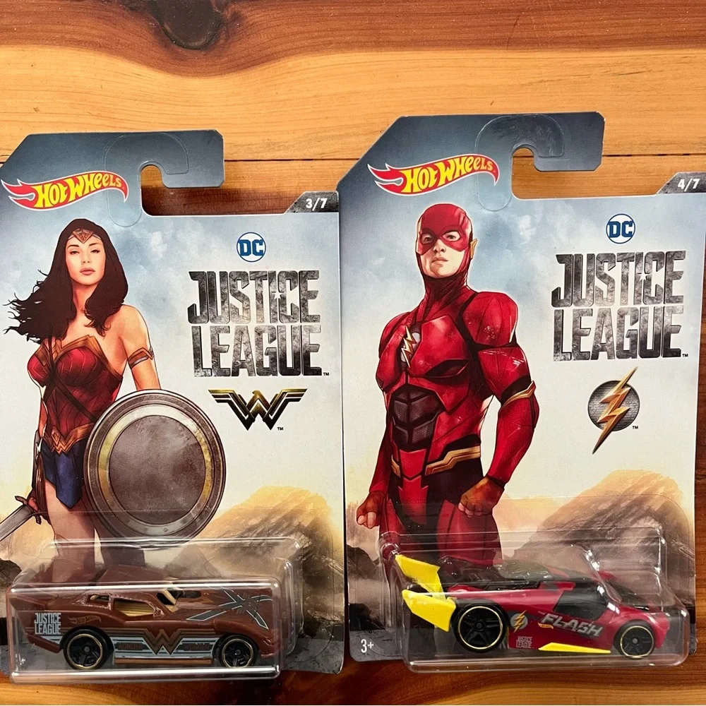 Justice League DC Hot Wheels Complete Set of 7 Die-Cast Cars 2017 NIP